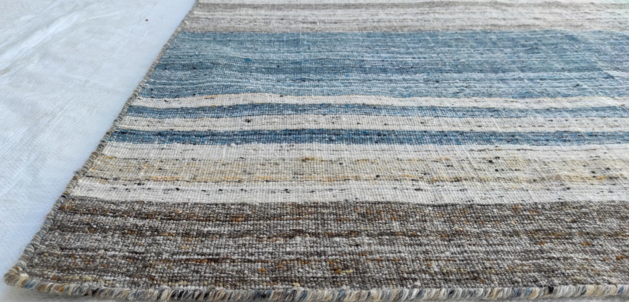 Crescentz carpet