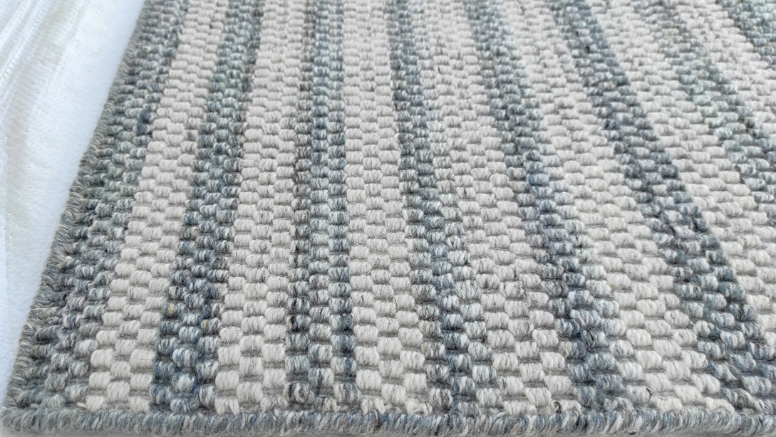 Crescentz carpet