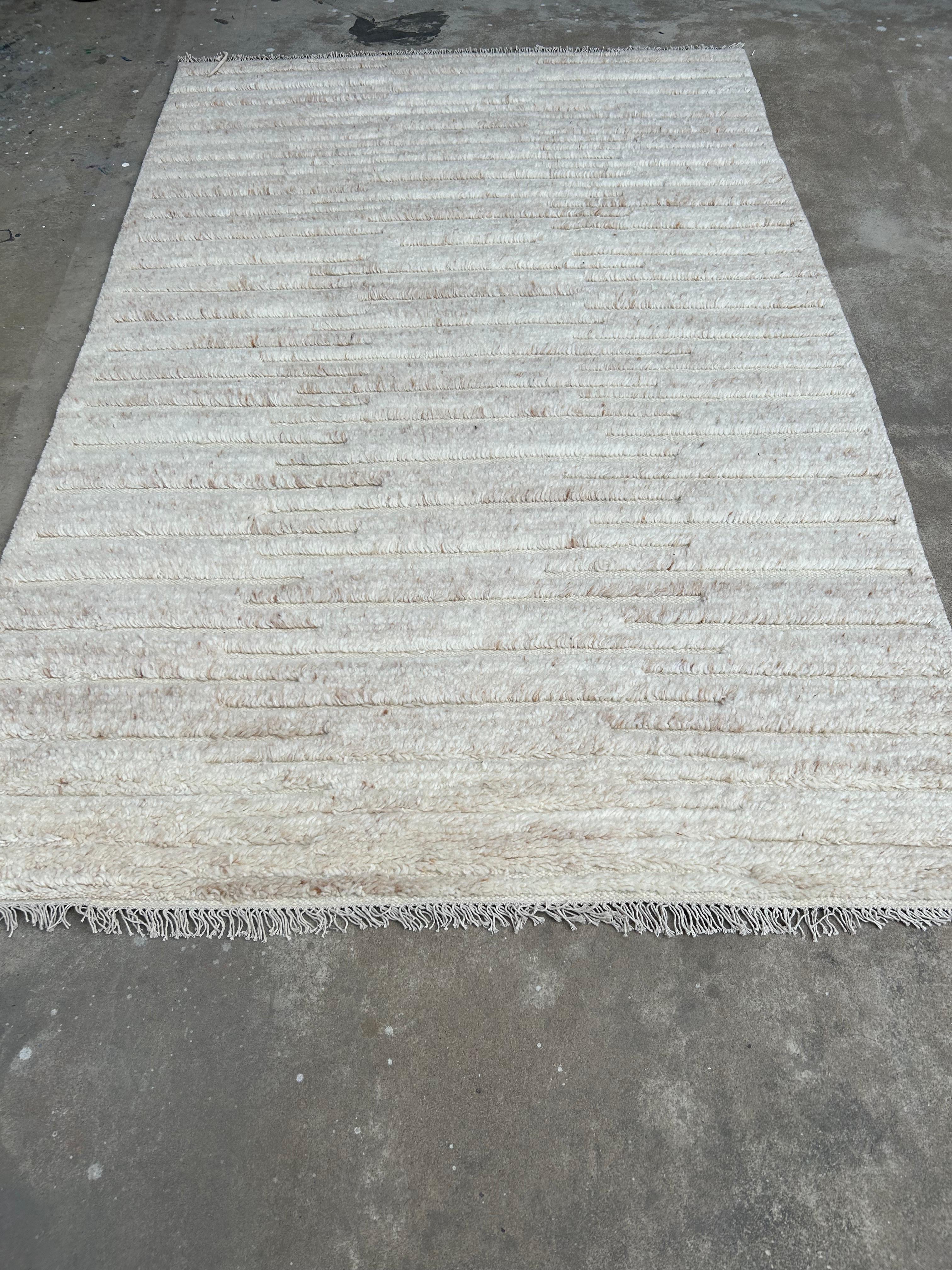 Crescentz carpet