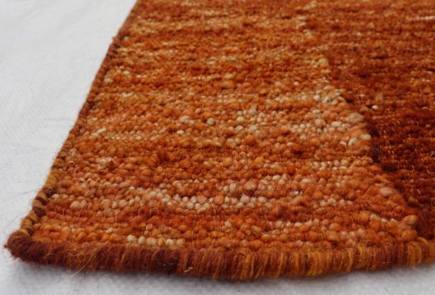Crescentz carpet