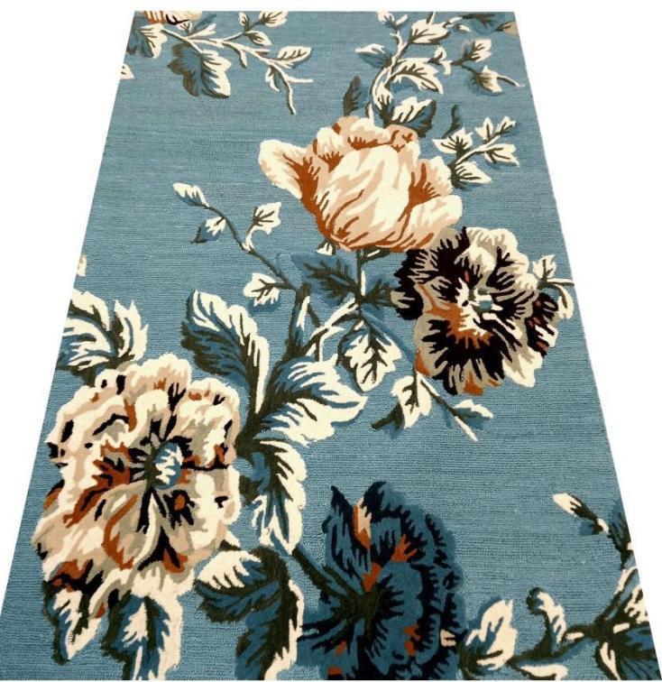 Crescentz carpet