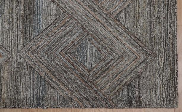 Crescentz carpet